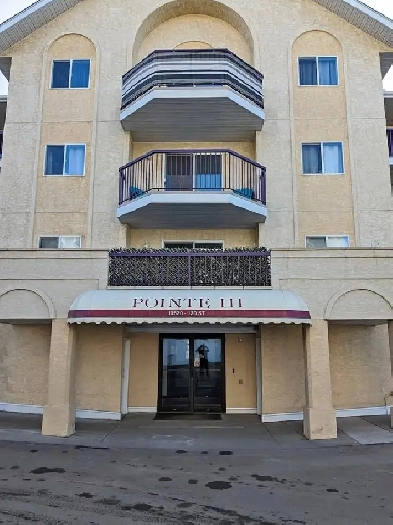 FULLY FURNISHED 2BEDROOMS, 2 FULL BATHS TOP FLOOR CONDO FOR RENT Image# 1