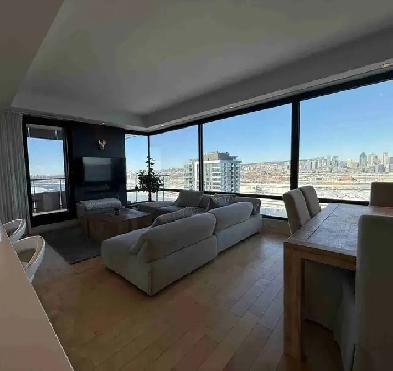 Condo au 25e étage – Vue spectaculaire sur Montréal Image# 1