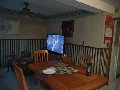 $800 Second Floor Room for rent. Bovaird and Kennedy Image# 1