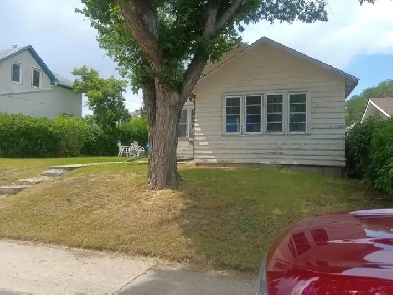 226 5th Ave NE swift current Image# 5