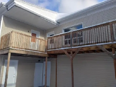 4 1/2, 985$ RDC mais ou juin, Shawinigan, près de tout, rénové Image# 2