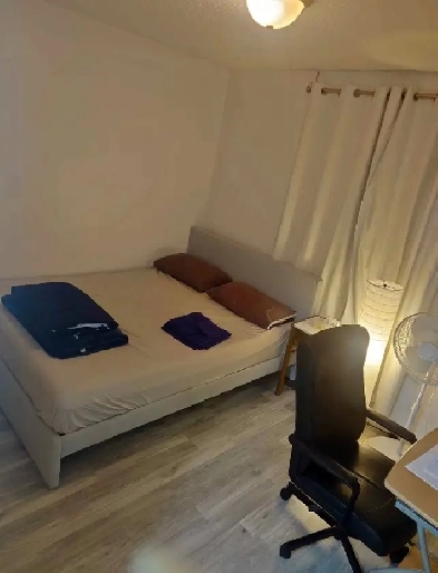 Private room for rent