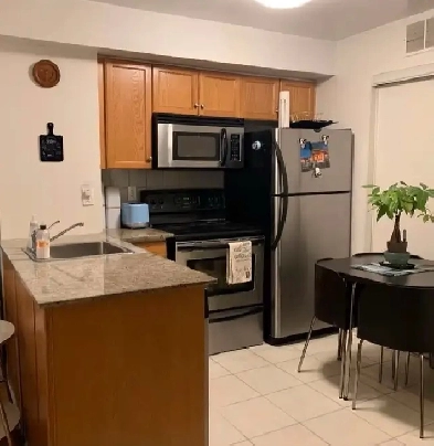 1 Bedroom   Den Image# 1