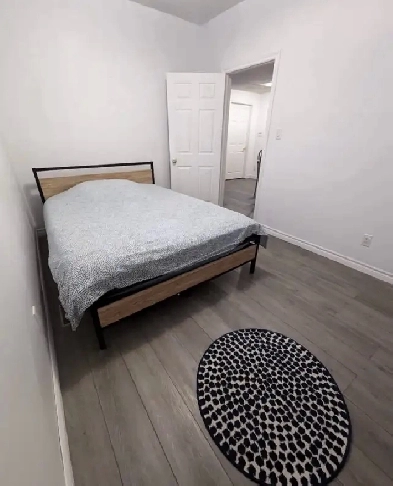 Bayview/ Finch Private Room Image# 1