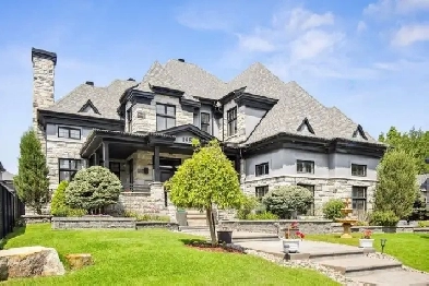 Magnificent house for sale Image# 1