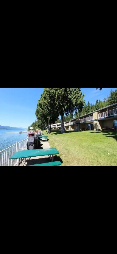 All Summer Rental Lakefront walk out condo on Shuswap Lake Image# 2