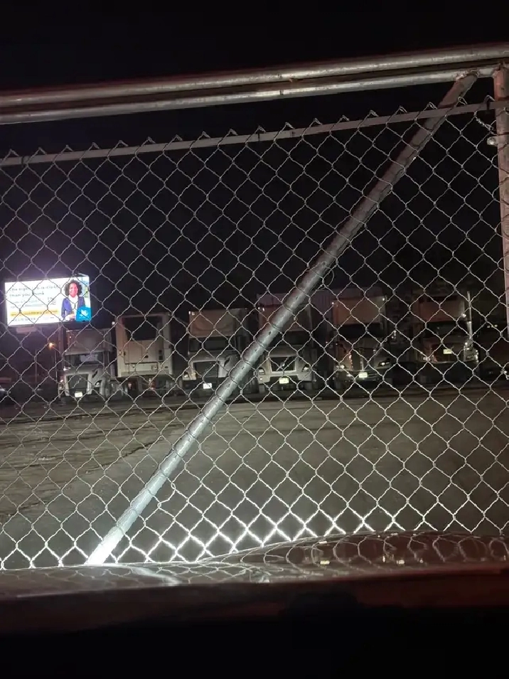 TRAILER PARKING in City of Toronto,ON - Land for Sale