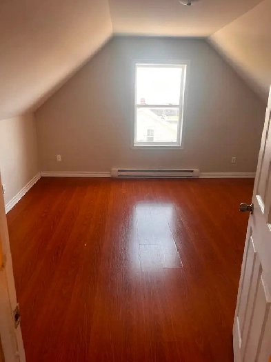 3 bedroom 1 bathroom house in Sydney (Whitney pier) Image# 1