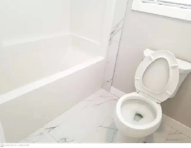 ROOM UPSTAIRS FOR RENT IN CORNERSTONE, NE- SEPARATE FULL BATH. Image# 3