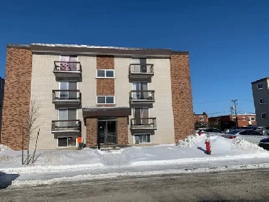 3 et demi à louer laval Image# 1