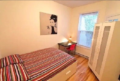 Sous-location chambre meublée- Plateau/Mont-Royal Image# 2