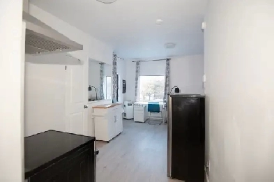 Furnished Studio - Downtown - Immediately Image# 1