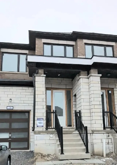 3 Beds, 2.5 Baths Brand New Townhouse For Rent in Lindsay, ON Image# 1
