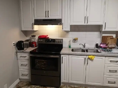 private room for rent in downtown toronto Image# 1