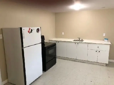 Large furnished room in Charleswood close to UofC, SAIT & LRT Image# 8