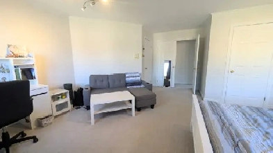 (Female only) Beautiful room BAYVIEW and SHEPPARD Image# 1