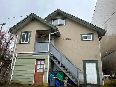 1 BR. House JOYCE & KINGSWAY $1590. NEAR SKYTRIAN STATION Image# 4