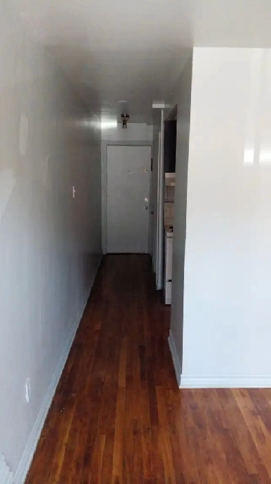 Métro Rosemont 2 1/2 à louer tout inclus: Image# 1