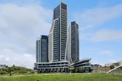 1 Bed & Bath   1 Parking Liberty Village Condo Image# 2
