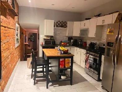 Very Spacious One Bed Two Bath for rent! Image# 1