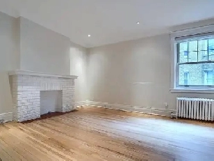 3 bedroom in historic Westmount building, heating included! Image# 2