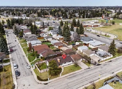 3 Bed, 1.5 Bath Bungalow for Sale – Must Be Moved Image# 1