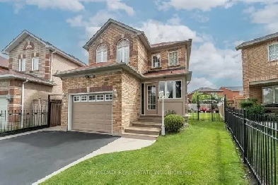 New Beautiful 3Br 4Bath Home, Mississauga (W12060811) Image# 1