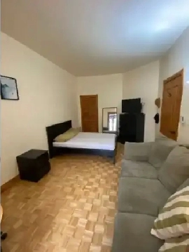 ROOM FOR RENT - SHORT TERM - BERRI UQAM Image# 5