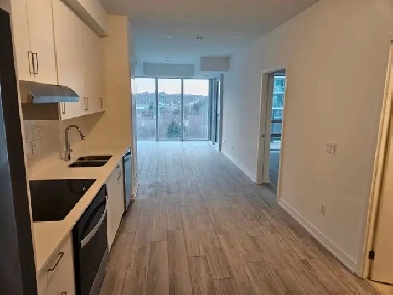 Brand New 1BR Condo | Clarkson GO | 20 Mins DT | Parking Incl Image# 5