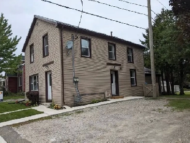 FOR SALE 50 Goderich St E, Seaforth, ON N0K 1W0 Image# 1