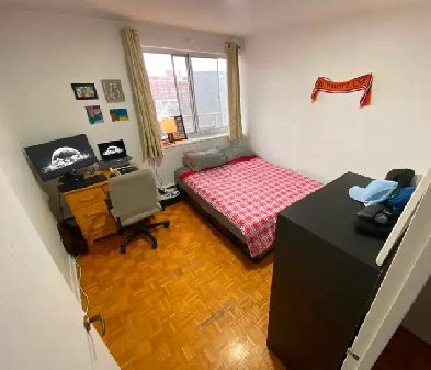 1 bed 1 bath Sublet with potential for Sep. Lease Takeover Image# 6