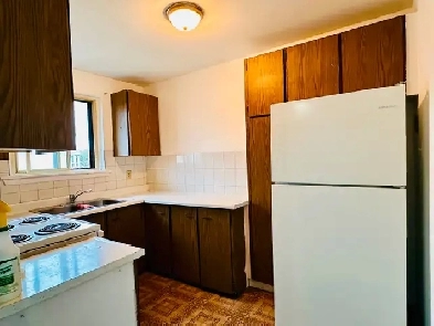Bright and Cozy 2 bedroom for Lease Image# 2
