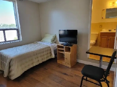 furnished -all utilities are included-pet friendly-Didsbury inn Image# 4