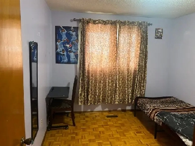 private room for rent Image# 5