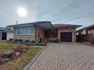 Toronto East House for Rent in Family Area of Wexford Image# 7