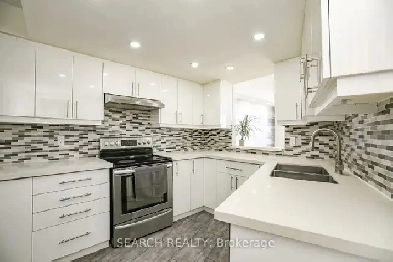 Spacious Modern Dixie & Rathburn 2 Bed 2 Bath Parking and Locker Image# 1