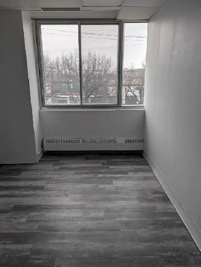 Bureau a louer 190 pieds carrés Image# 1