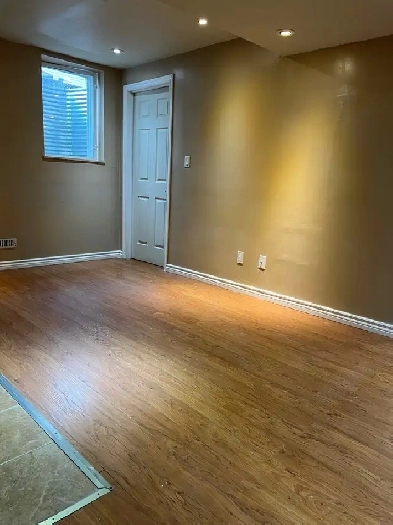 2 Bed 1 Bath Basement Brampton West $1500 Image# 1