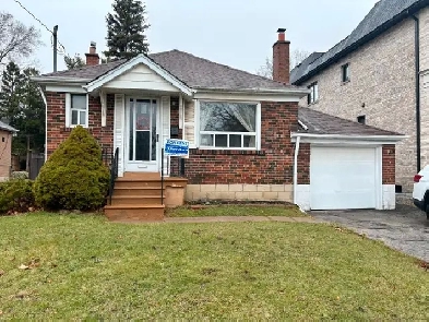 █ █ Beautiful 2-Bedroom House– Toronto West/Etobicoke South █ █ Image# 1