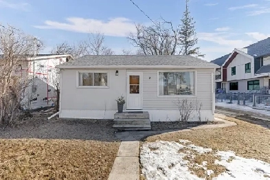 OPEN HOUSE! Highly Sought-After River Front Property in St Vital Image# 1