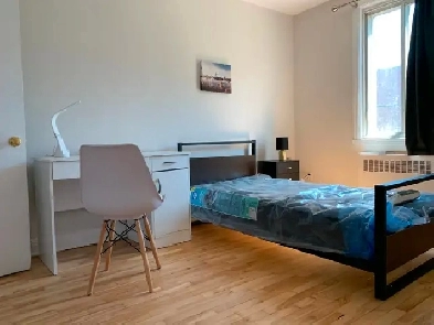 Chambre Étudiant, Tout Inclus, CDN / Student Room,All Included Image# 1