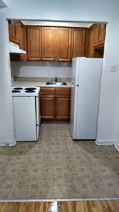 Ahuntsic, Terrasse Fleury, beau petit 3 ½, 1er MAI Image# 1