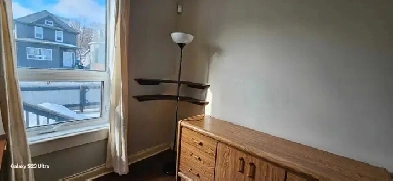 specious private bedroom for female only close to ufw Image# 6
