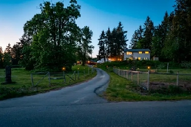 An Equestian's Dream Property! - 2120 Huddington Road Image# 1