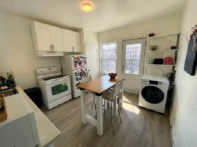 4 1/2 Métro Fabre Image# 1