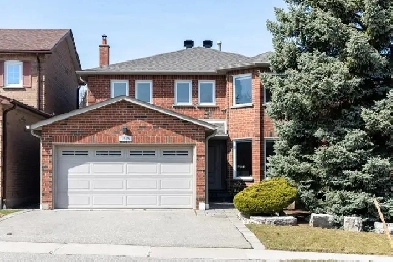 Stunning & Spacious 4Br 3Bath Home, Mississauga (W12066227) Image# 1