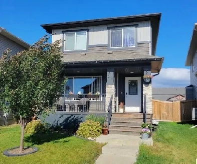 26 Hope Common, Spruce Grove | 2-Storey & 21x21 Heated Garage Image# 9