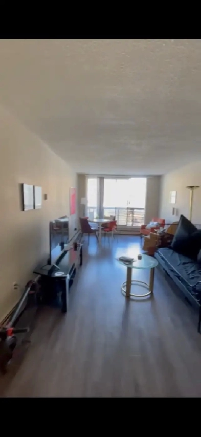 Lease takeover heart of downtown 1bed 1bath Image# 6