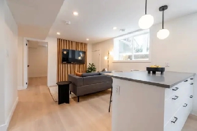 Beautiful 3 Beds 1 Bath Apartment Image# 4