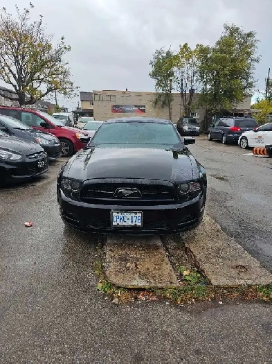 Used car dealership space Image# 1